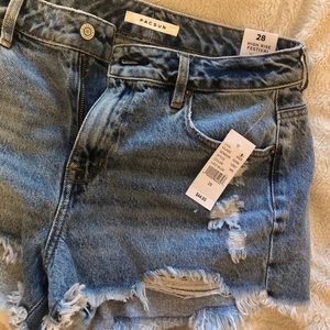 Woman’s Pacsun shorts